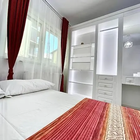 Lovely 1 Bedroom With Sunset Balcony Lejlighed Cluj-Napoca