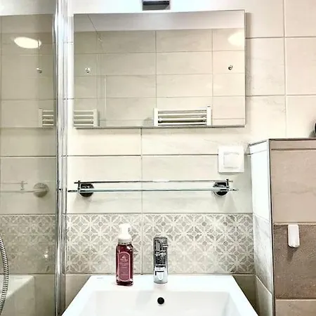 Lovely 1 Bedroom With Sunset Balcony Lejlighed Cluj-Napoca